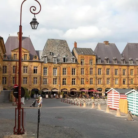 Charleville-mezieres: Belle Vue Place Ducale Charleville-Mézières