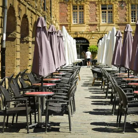 Charleville-mezieres: Belle Vue Place Ducale