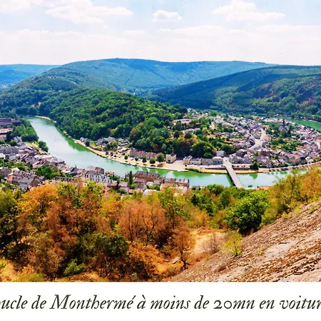 Apartament Charleville-mezieres: Belle Vue Place Ducale *